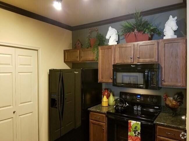 Building Photo - 1 bedroom in Irving TX 75039 Unit # 53 Rental