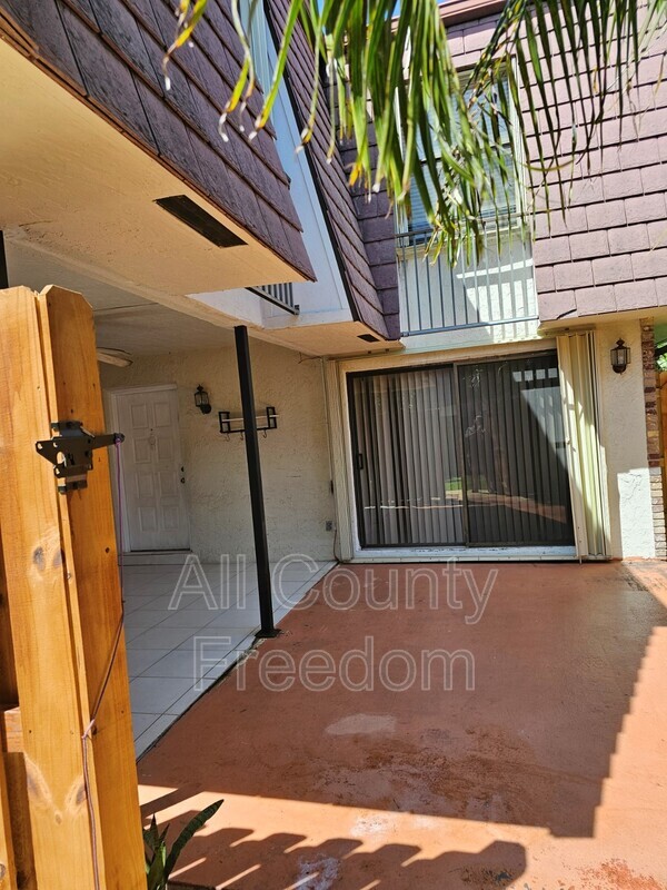 Building Photo - 7572 Courtyard Run E Rental