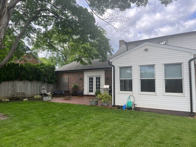 Photo - 130 N Grant St