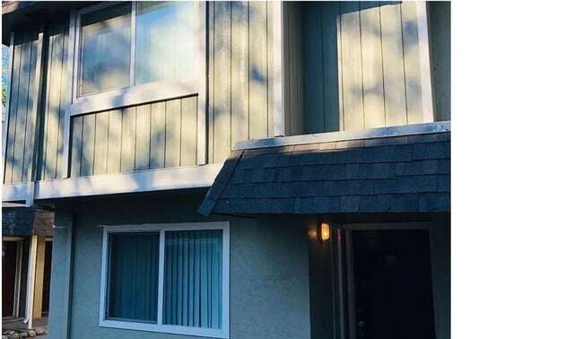 Building Photo - Charming 3BR Condo in Vacaville