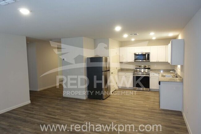 Photo - Beautiful Three Bedroom, Two Bathroom Sing...