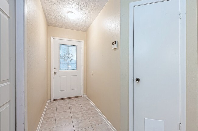 Photo - 2122 Heritage Colony Dr