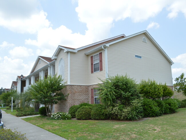 Claypond Village 2 Bedroom - Claypond Village 2 Bedroom Condo