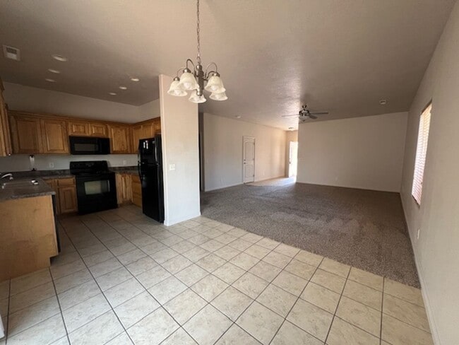 Photo - 441 N 2480 W