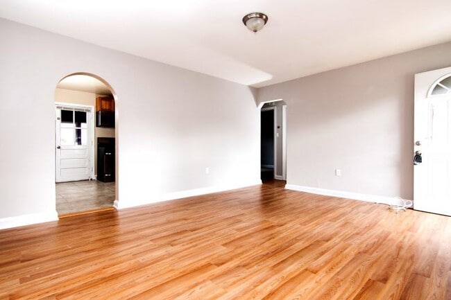 Photo - 8409 Potomac Ave