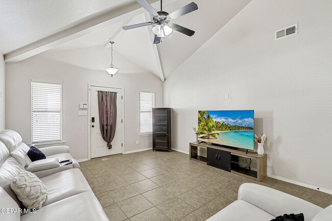 Photo - 2305 Honey Dew St