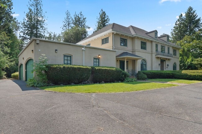 Photo - "Experience Luxury Living: Expansive 4-Bedroom Retreat Estate with Scenic Views and Elegant Finis...