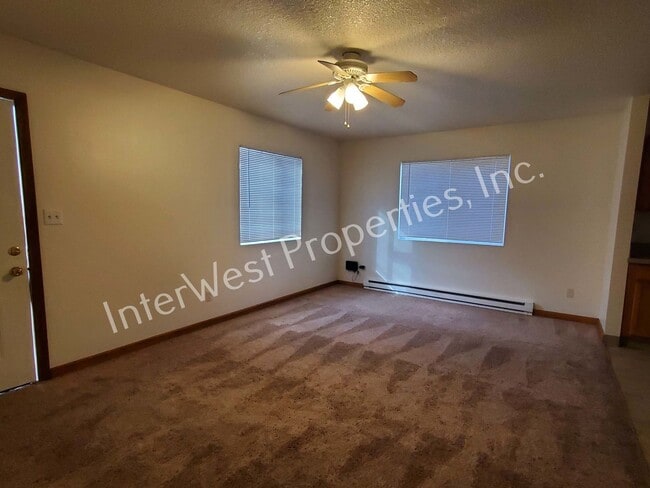 Photo - 2622 SE 84th Ave Unidad B
