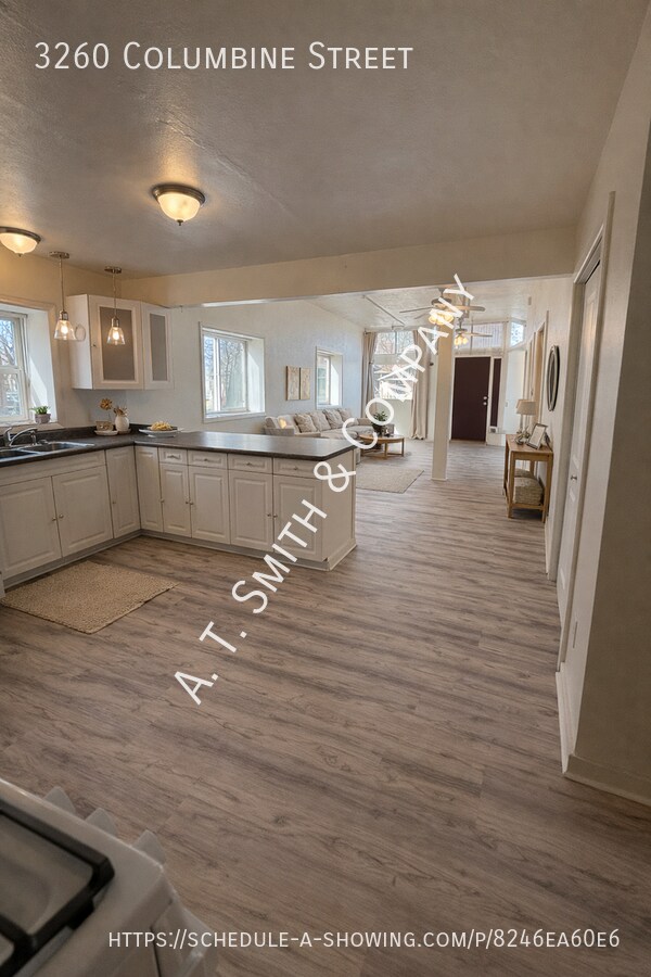 Photo - 3260 Columbine St