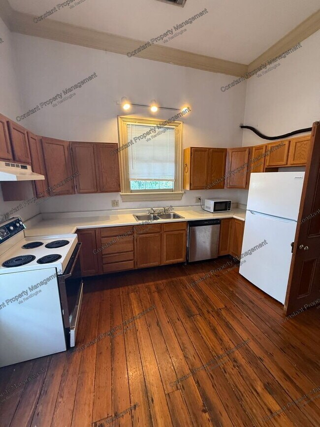 Photo - 1031 Bond St Unidad 1