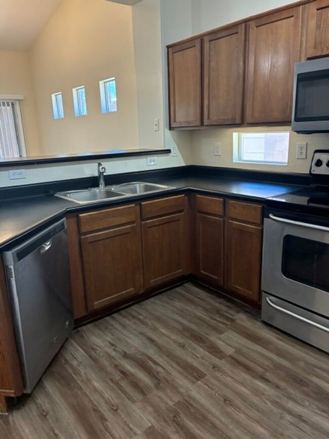 Photo - Spacious 4 Bedroom Home in Avondale!