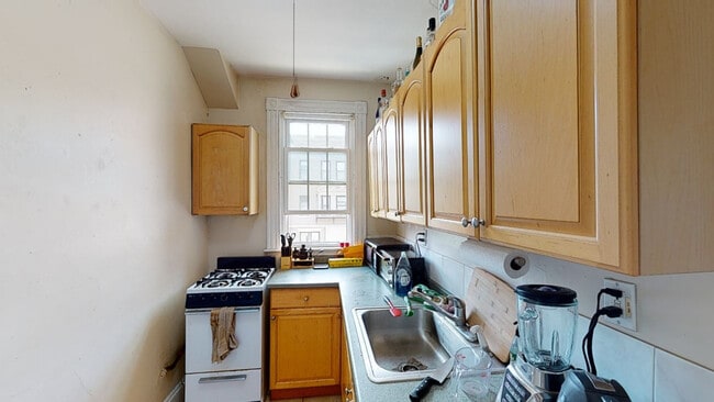 Building Photo - 20 Glenville Ave Unit 8 Rental