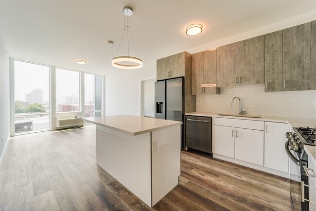Photo - 400 69th St Unidad 402