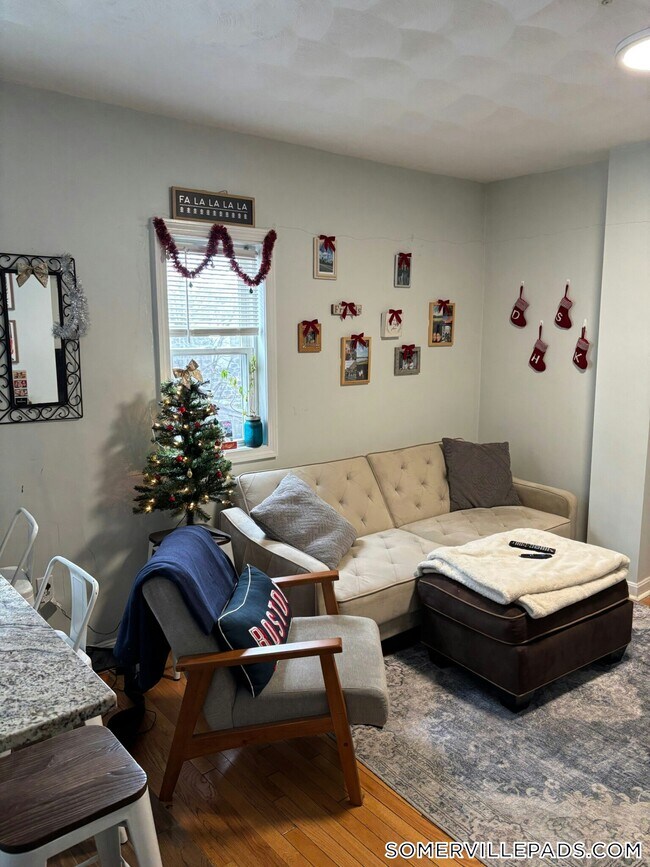 Photo - 50 Derby St Unit 2