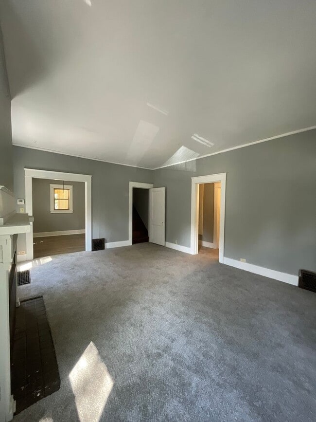 Photo - 1415 Neosho St