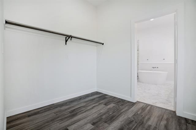 315 Lois St