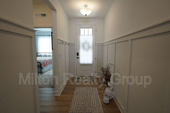 Photo - 108 Providence Crk Dr