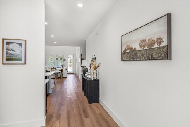 Photo - 638 Paisley Harbor Ct