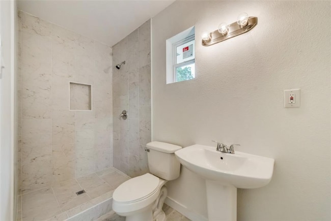 1110 Wycliff Dr Unit Guest