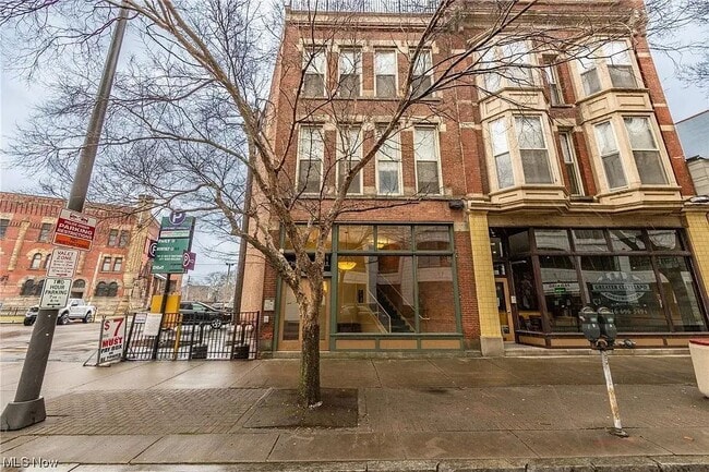 Building Photo - Cleveland, OH Unit D