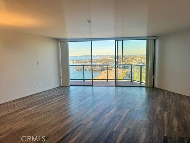 Building Photo - 531 Esplanade Unit 909
