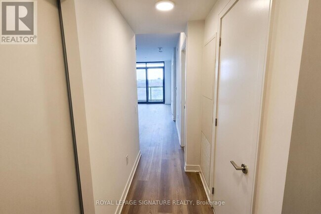 Photo - 86 Dundas St E Unit 1319