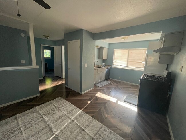 3319 Mensch Ct Unit C