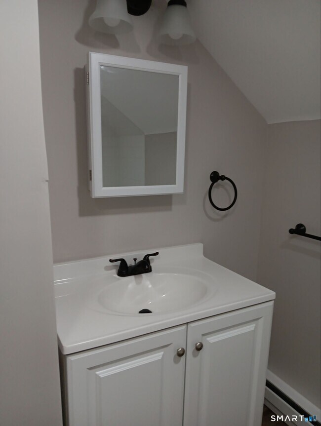 Photo - 282 Ward St Unidad 3