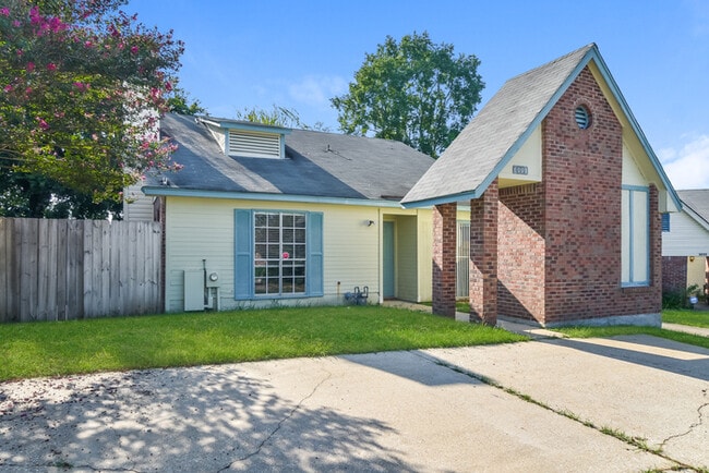 Building Photo - 6001 Neill Dr Rental