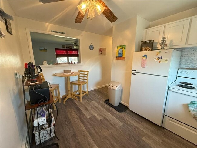 Photo - 70 Carroll Ave Unidad 108