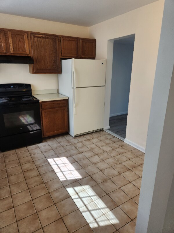 Photo - 2002 Wexford Rd