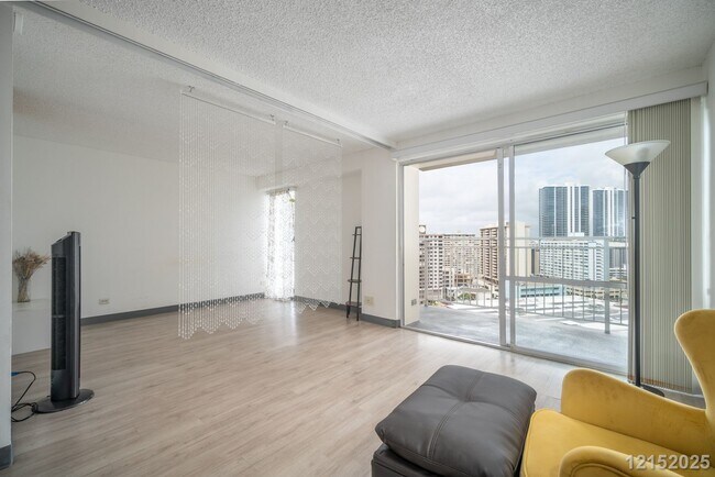 Photo - 1655 Makaloa St Unidad 1716