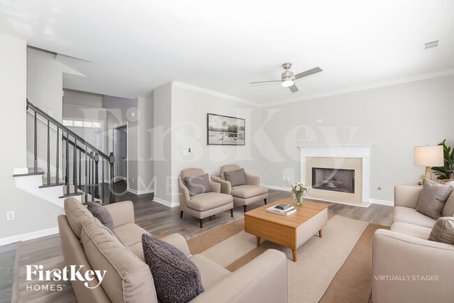 Photo - 2127 Mitford Ct