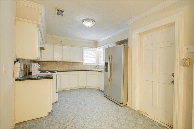 Photo - 5902 Hornwood Dr