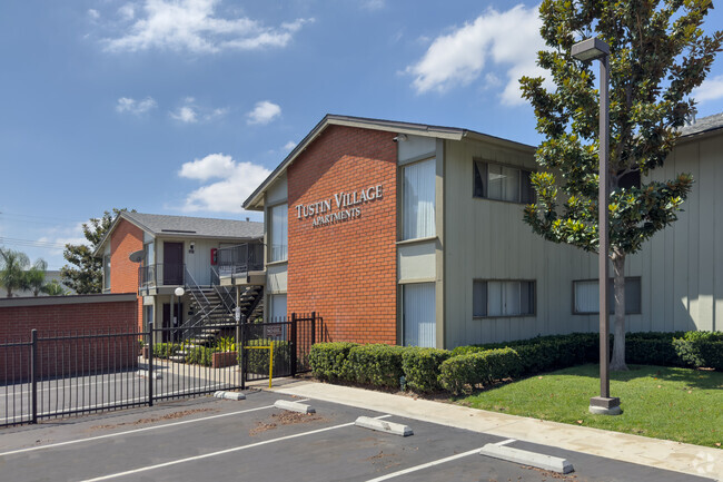 Tustin Village Apartments - Tustin Village Apartments