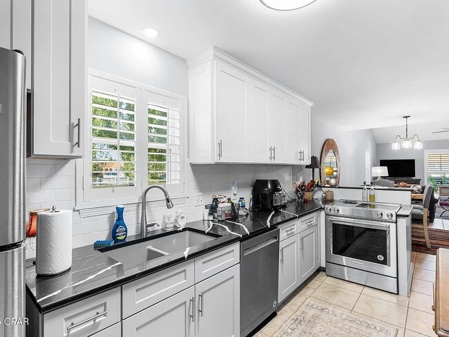 Photo - 4036 Woodridge Rd