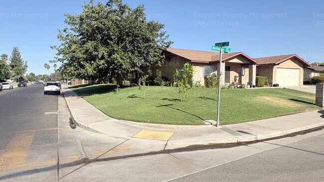 Photo - 2425 Westholme Blvd Unit B