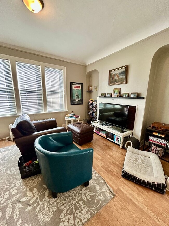 Photo - 1127 E 3rd St Unit 1127 E 3rd Street - 1