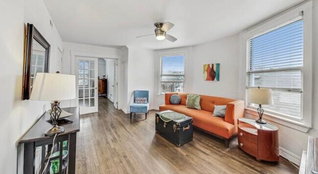 Photo - 1936 N St Louis Ave