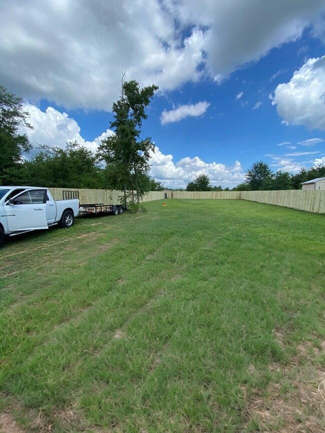 Photo - 415 County Rd 3560