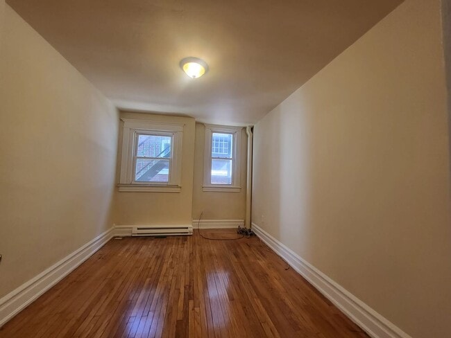 Photo - 1639 W Turner St Unit 1