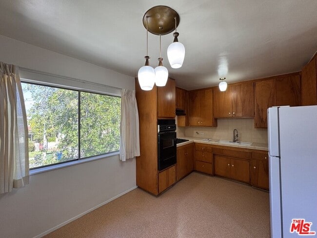 Photo - 4168 Brunswick Ave Unit C