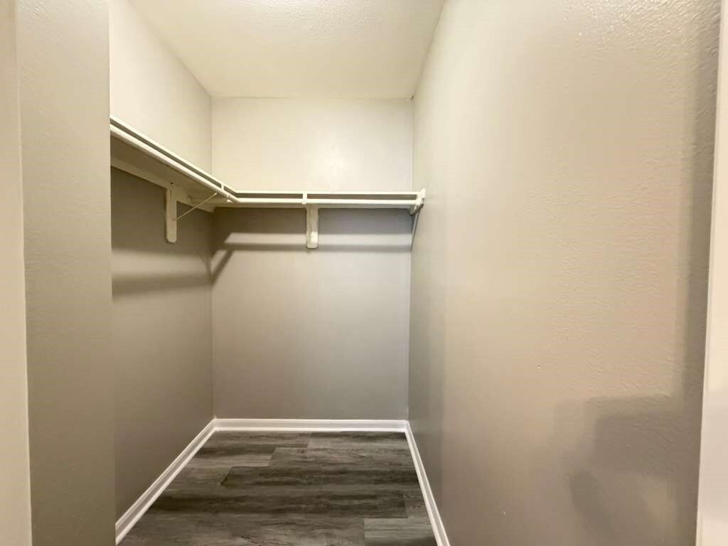 Photo - 6427 Waldron Dr Unidad False