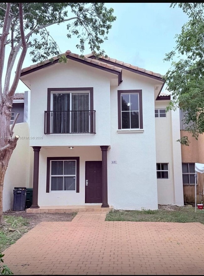 Building Photo - 681 SW 7th St