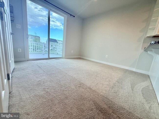 Photo - 5330 Witch Hazel Ln