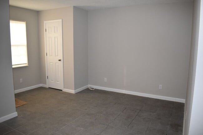 Photo - Cozy & Convenient 1-Bed Unit | Centrally Located Near Bases & Parks Unit E