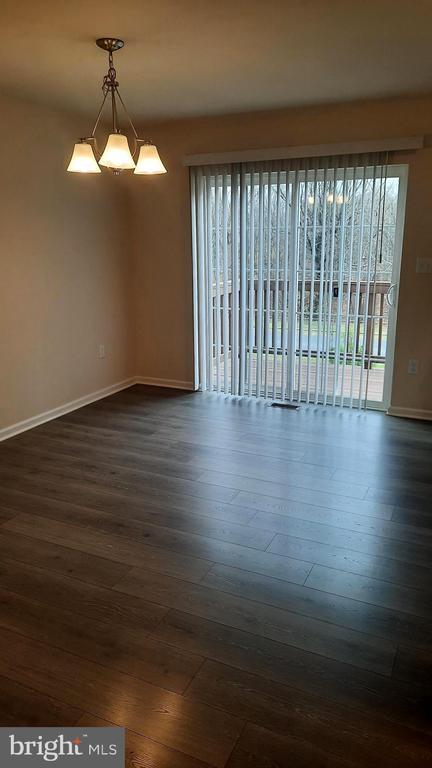 Photo - 945 Admiral's Quay Dr