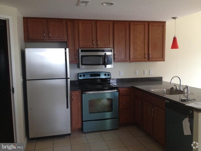 Building Photo - 4203 Walnut St Unit 306 Rental