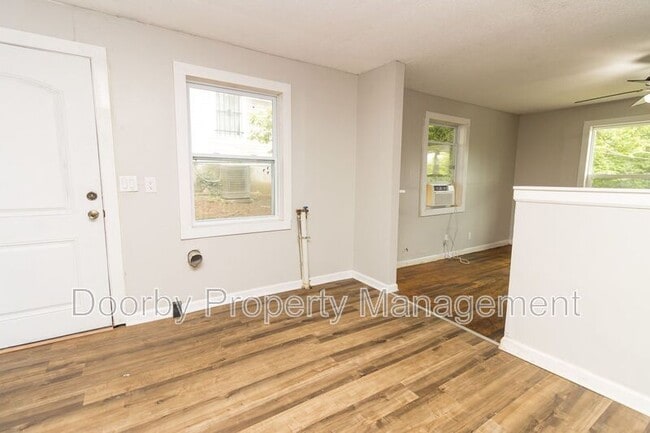 Photo - 2215 Allin St Unit B