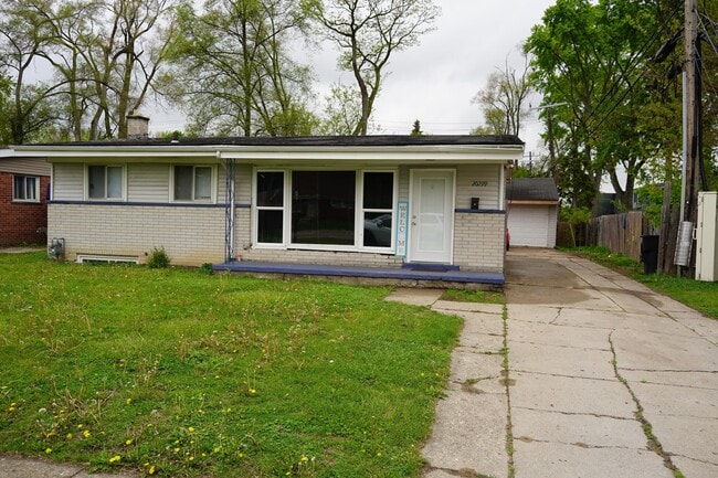 Photo - 20299 Lahser Rd House
